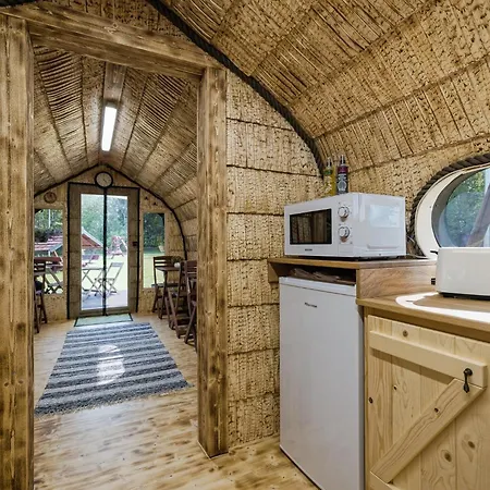 Saare Paadikuela * Veskikuela