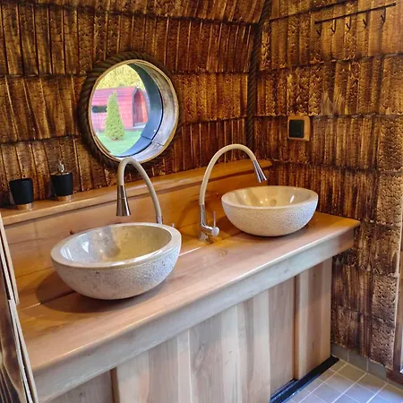 Saare Paadikuela * Veskikuela