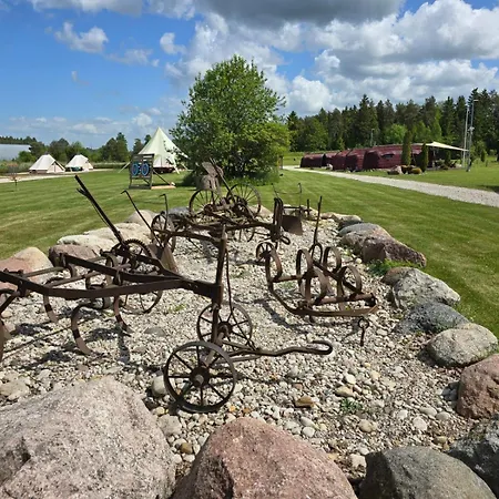 Saare Paadikuela Campingplatz *