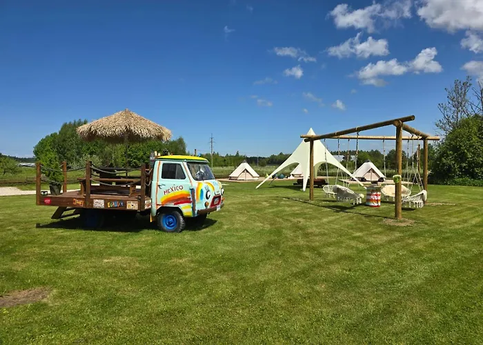 Saare Paadikuela Parque de Campismo *